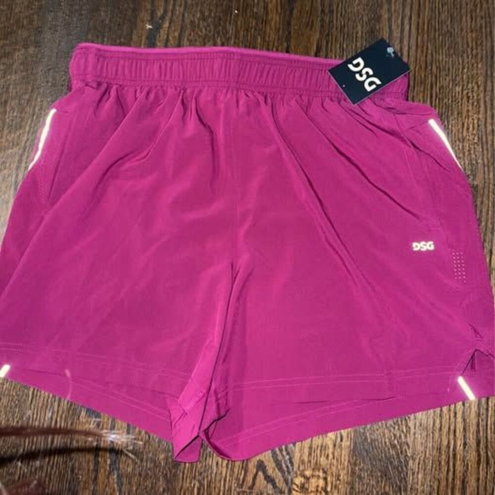 DSG Medium Men’s Shorts Magenta 5”